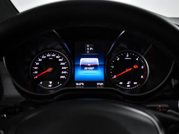 Mercedes-Benz V-Класс III (W447) Рестайлинг с пробегом 2020 года, цена 4 490 000 рублей, 250864 км, минивэн, Автокод Объявления
