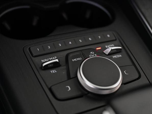 Audi A4 V (B9) с пробегом 2016 года, цена 2 280 000 рублей, 119132 км, седан, Автокод Объявления