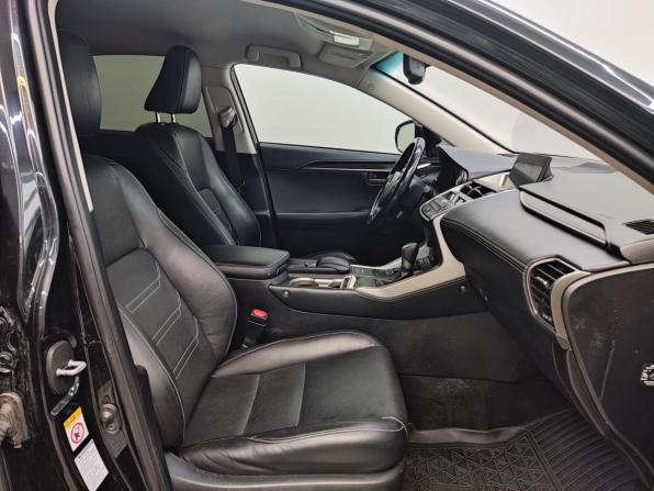 Lexus NX I с пробегом 2016 года, цена 2 200 000 рублей, 140512 км, внедорожник, Автокод Объявления