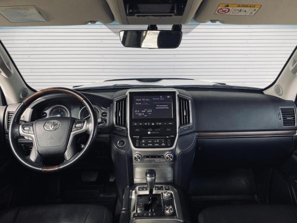 Toyota Land Cruiser 200 Series Рестайлинг 2 с пробегом 2020 года, цена 7 450 000 рублей, 153717 км, внедорожник, Автокод Объявления