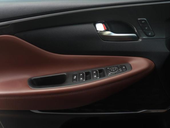 Hyundai Santa Fe IV Рестайлинг с пробегом 2022 года, цена 3 702 000 рублей, 123000 км, внедорожник, Автокод Объявления