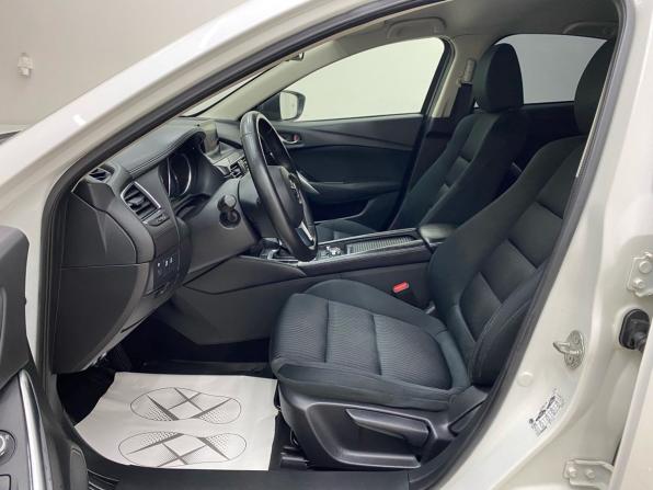 Mazda 6 III (GJ) Рестайлинг с пробегом 2015 года, цена 1 575 000 рублей, 211992 км, седан, Автокод Объявления