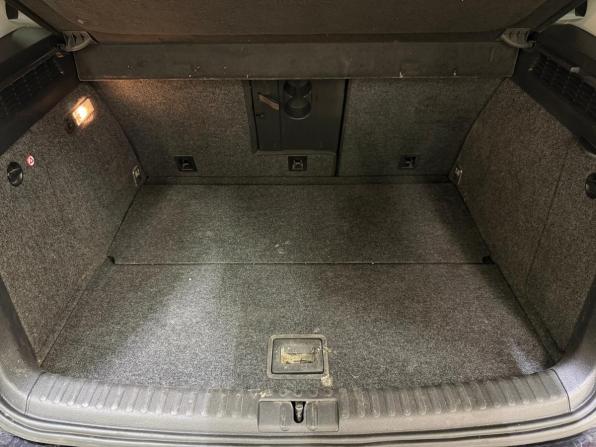 Volkswagen Tiguan I Рестайлинг с пробегом 2011 года, цена 975 000 рублей, 129127 км, внедорожник, Автокод Объявления