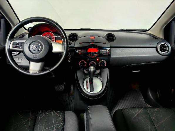 Mazda 2 II Рестайлинг (DE2) с пробегом 2011 года, цена 799 000 рублей, 87686 км, хэтчбек, Автокод Объявления