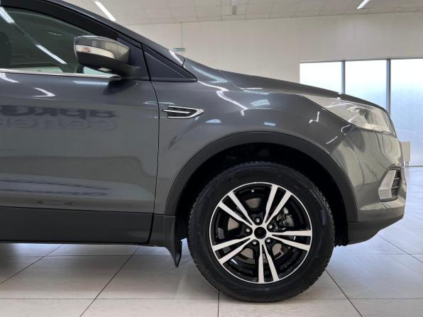 Ford Kuga II Рестайлинг с пробегом 2017 года, цена 1 540 000 рублей, 122813 км, внедорожник, Автокод Объявления