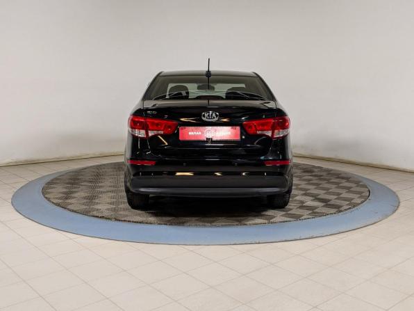 Kia Rio IV с пробегом 2017 года, цена 989 000 рублей, 214900 км, седан, Автокод Объявления