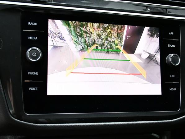 Volkswagen Tiguan II с пробегом 2019 года, цена 3 097 000 рублей, 67300 км, внедорожник, Автокод Объявления