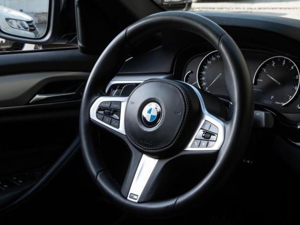 BMW 5 серии VII (G30/G31/G38) с пробегом 2019 года, цена 3 600 000 рублей, 163286 км, седан, Автокод Объявления