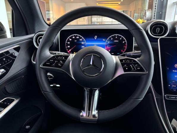 Mercedes-Benz GLC II (X254) с пробегом 2024 года, цена 7 590 000 рублей, 1683 км, внедорожник, Автокод Объявления