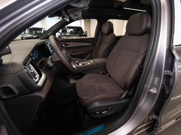 Geely Monjaro I Рестайлинг 2 с пробегом 2025 года, цена 4 200 000 рублей, 21 км, внедорожник, Автокод Объявления