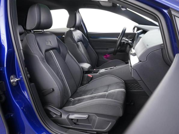 Volkswagen Golf VIII с пробегом 2022 года, цена 2 798 444 рубля, 52453 км, хэтчбек, Автокод Объявления