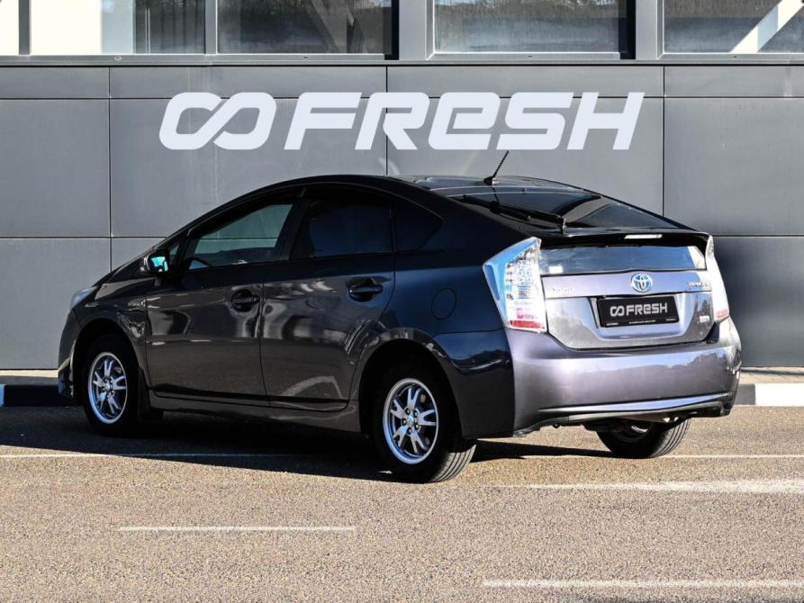 Toyota Prius III Рестайлинг (XW30) Новороссийск  - изображение 2