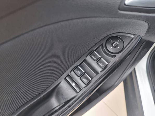 Ford Focus III с пробегом 2011 года, цена 536 000 рублей, 197000 км, хэтчбек, Автокод Объявления