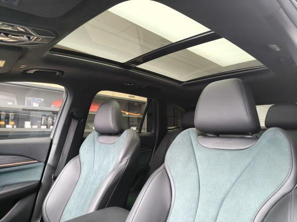 Geely Monjaro I с пробегом 2023 года, цена 3 270 000 рублей, 17800 км, внедорожник, Автокод Объявления