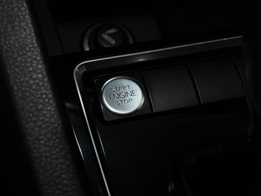 Volkswagen Jetta VI Рестайлинг Казань  - изображение 15