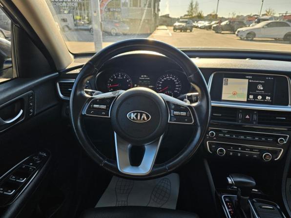 Kia Optima IV Рестайлинг с пробегом 2018 года, цена 2 149 995 рублей, 63981 км, седан, Автокод Объявления