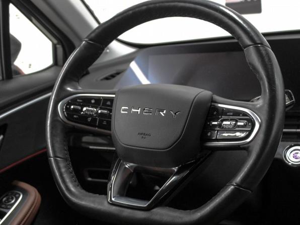 Omoda C5 I с пробегом 2023 года, цена 1 950 000 рублей, 35000 км, внедорожник, Автокод Объявления