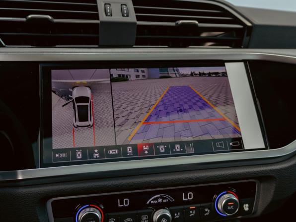 Audi Q3 II (F3) с пробегом 2024 года, цена 3 195 000 рублей, 11000 км, внедорожник, Автокод Объявления