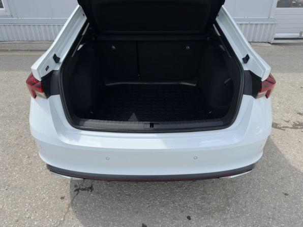 Skoda Octavia IV (A8) с пробегом 2023 года, цена 2 920 000 рублей, 39805 км, лифтбек, Автокод Объявления