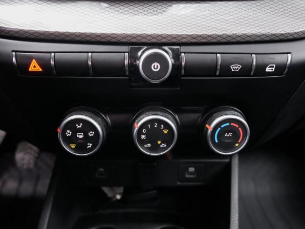 Lada (ВАЗ) Vesta I Рестайлинг (NG) с пробегом 2023 года, цена 1 342 000 рублей, 25300 км, седан, Автокод Объявления