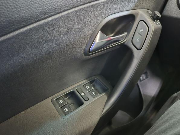 Volkswagen Polo V с пробегом 2012 года, цена 675 000 рублей, 224096 км, седан, Автокод Объявления
