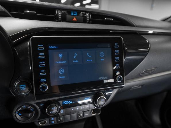 Toyota Hilux VIII Рестайлинг 2 с пробегом 2025 года, цена 6 900 000 рублей, 30 км, пикап, Автокод Объявления