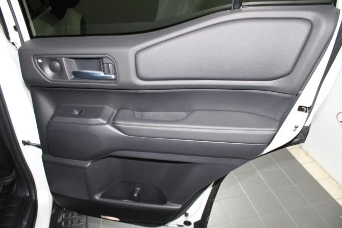 Toyota Land Cruiser Prado 250 Series с пробегом 2024 года, цена 13 600 000 рублей, 5940 км, внедорожник, Автокод Объявления