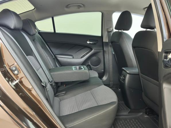 Kia Cerato III Рестайлинг (Classic) с пробегом 2019 года, цена 1 490 000 рублей, 89240 км, седан, Автокод Объявления