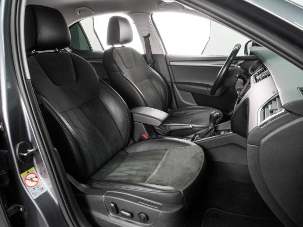 Skoda Octavia III (A7) Рестайлинг с пробегом 2018 года, цена 2 149 000 рублей, 155277 км, лифтбек, Автокод Объявления