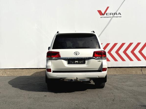 Toyota Land Cruiser 200 Series Рестайлинг 2 с пробегом 2018 года, цена 6 400 000 рублей, 242022 км, внедорожник, Автокод Объявления