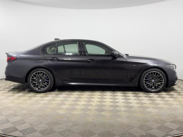 BMW 5 серии VII (G30/G31/G38) с пробегом 2018 года, цена 3 999 900 рублей, 137050 км, седан, Автокод Объявления