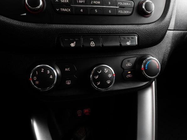 Kia Ceed II Рестайлинг с пробегом 2016 года, цена 999 000 рублей, 170251 км, хэтчбек, Автокод Объявления