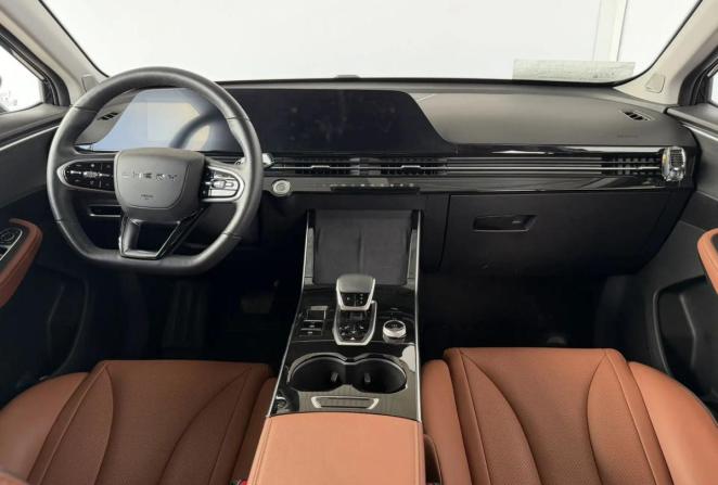 Omoda C5 I с пробегом 2023 года, цена 2 225 000 рублей, 15873 км, внедорожник, Автокод Объявления