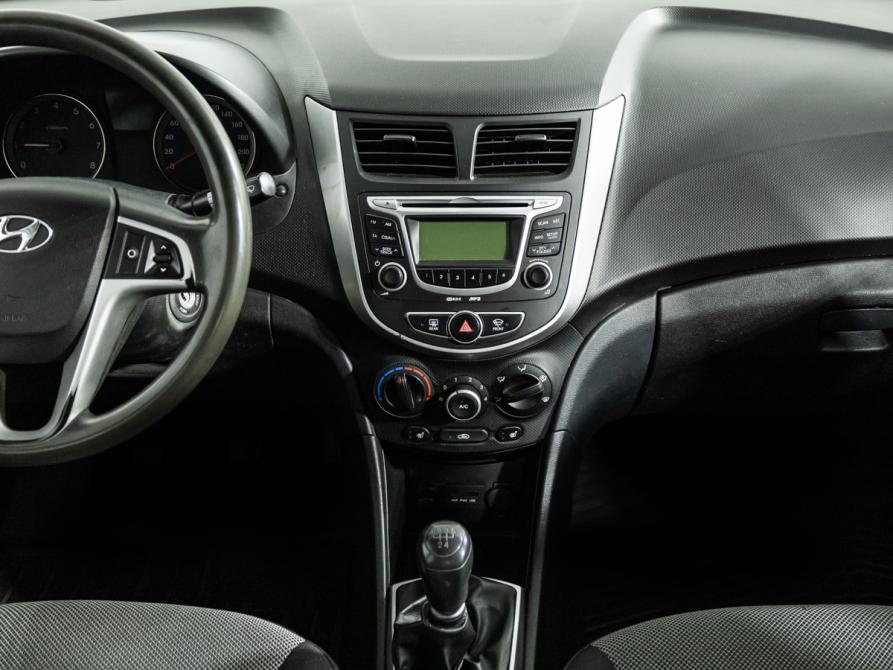 Hyundai Solaris I Санкт-Петербург  - изображение 14