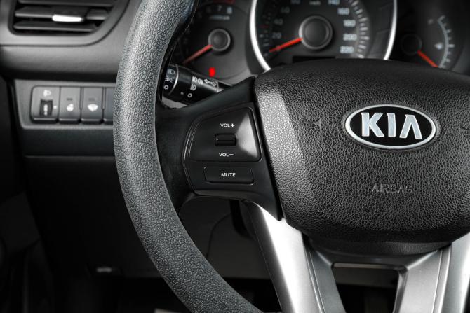 Kia Rio III с пробегом 2014 года, цена 899 000 рублей, 218000 км, седан, Автокод Объявления