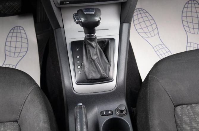 Skoda Octavia II (A5) Рестайлинг с пробегом 2012 года, цена 849 000 рублей, 179000 км, лифтбек, Автокод Объявления