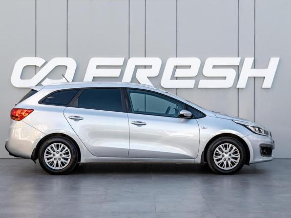 Kia Ceed II Рестайлинг с пробегом 2018 года, цена 1 198 000 рублей, 198628 км, универсал, Автокод Объявления