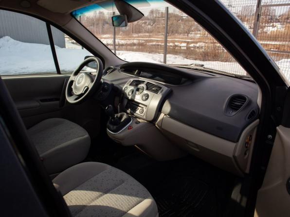 Renault Scenic II Рестайлинг с пробегом 2006 года, цена 465 000 рублей, 240784 км, компактвэн, Автокод Объявления