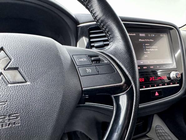 Mitsubishi Outlander III Рестайлинг 3 с пробегом 2022 года, цена 3 000 000 рублей, 81175 км, внедорожник, Автокод Объявления