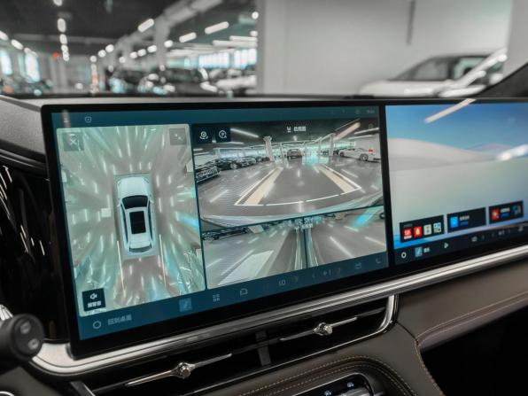 Geely Monjaro I Рестайлинг 2 с пробегом 2026 года, цена 4 170 000 рублей, 26 км, внедорожник, Автокод Объявления