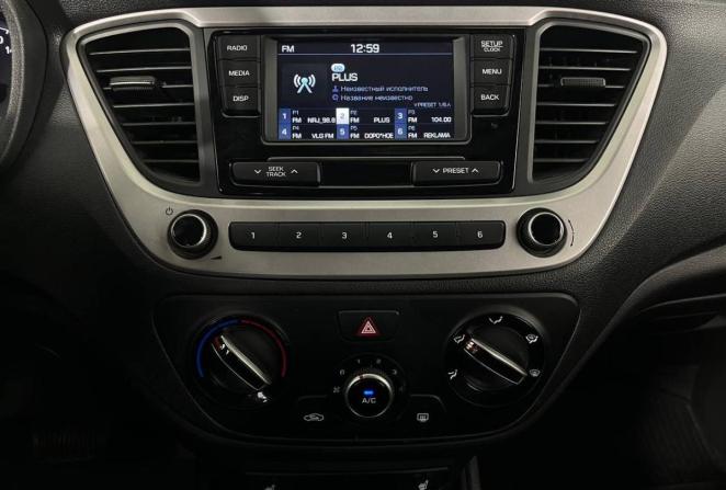 Hyundai Solaris II с пробегом 2018 года, цена 1 270 000 рублей, 68407 км, седан, Автокод Объявления