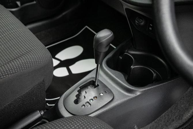 Toyota Vitz III (XP130) Рестайлинг с пробегом 2018 года, цена 828 000 рублей, 141600 км, хэтчбек, Автокод Объявления