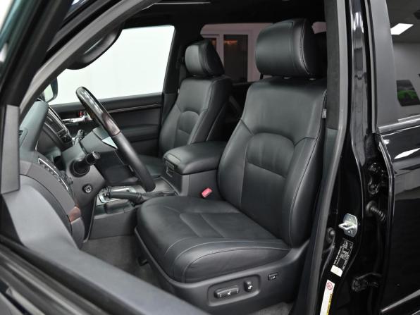 Toyota Land Cruiser 200 Series Рестайлинг 1 с пробегом 2013 года, цена 2 949 000 рублей, 155000 км, внедорожник, Автокод Объявления