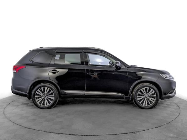 Mitsubishi Outlander III Рестайлинг 3 с пробегом 2021 года, цена 2 650 000 рублей, 61479 км, внедорожник, Автокод Объявления