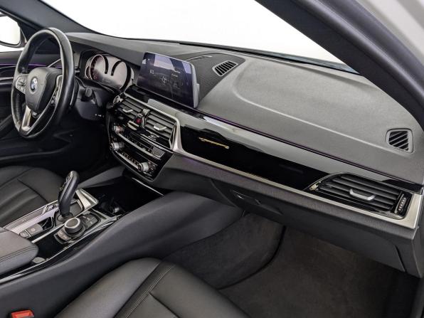 BMW 5 серии VII (G30/G31/G38) с пробегом 2020 года, цена 3 350 000 рублей, 104500 км, седан, Автокод Объявления