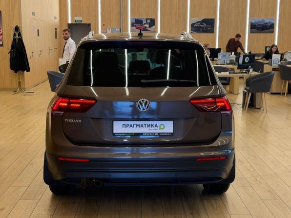 Volkswagen Tiguan II с пробегом 2018 года, цена 2 168 000 рублей, 71000 км, внедорожник, Автокод Объявления