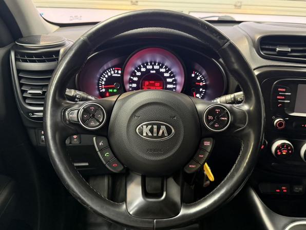 Kia Soul II Рестайлинг с пробегом 2017 года, цена 1 475 000 рублей, 123107 км, хэтчбек, Автокод Объявления