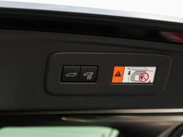 Toyota Land Cruiser Prado 250 Series с пробегом 2024 года, цена 7 650 000 рублей, 15000 км, внедорожник, Автокод Объявления