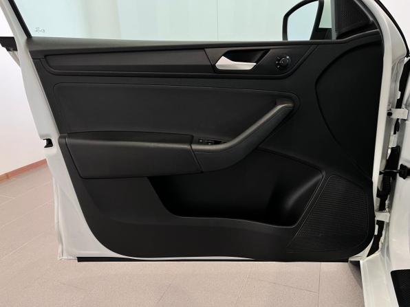 Volkswagen Polo VI с пробегом 2021 года, цена 1 650 000 рублей, 110539 км, лифтбек, Автокод Объявления