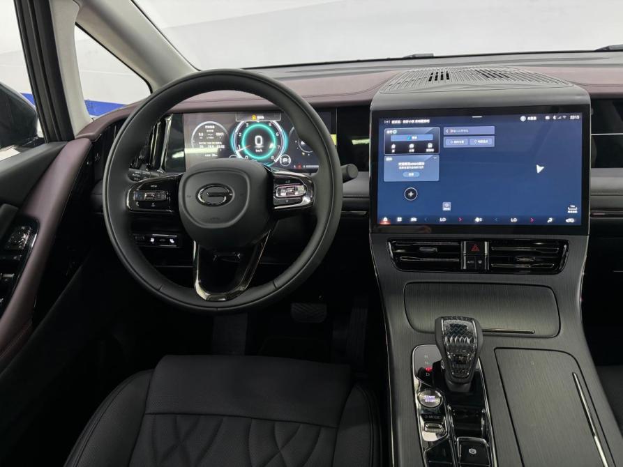 GAC Trumpchi M8 II Москва  - изображение 9